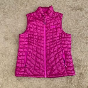 Women’s North Face Vest. Size Large